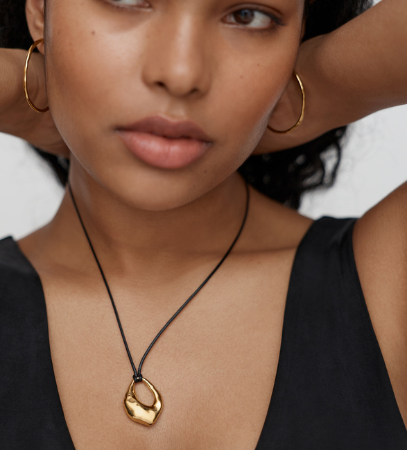 Discover New In Jewellery & Find Something New! | Monica Vinader
