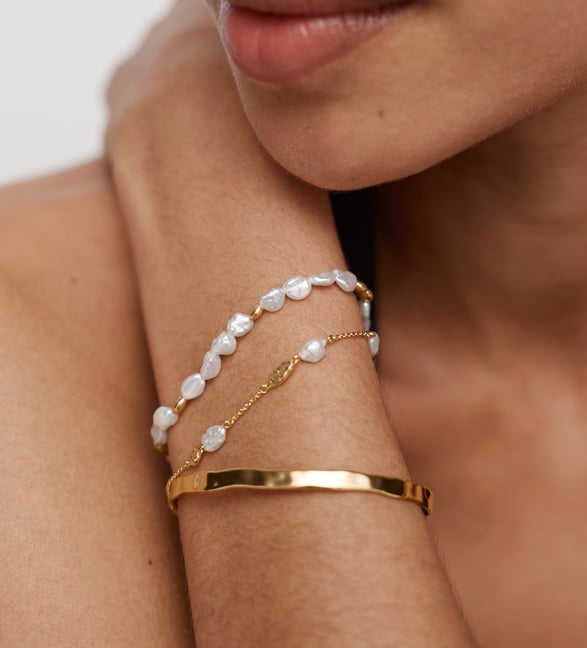 Discover New In Jewellery & Find Something New! | Monica Vinader US