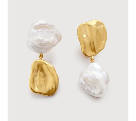 *関税・送料込*【MISSOMA】Keshi Pearl Sculptural Drop ピアス Keshi Pearl Drop – Earrings – 18ct Gold-Plated at GLAMBOU