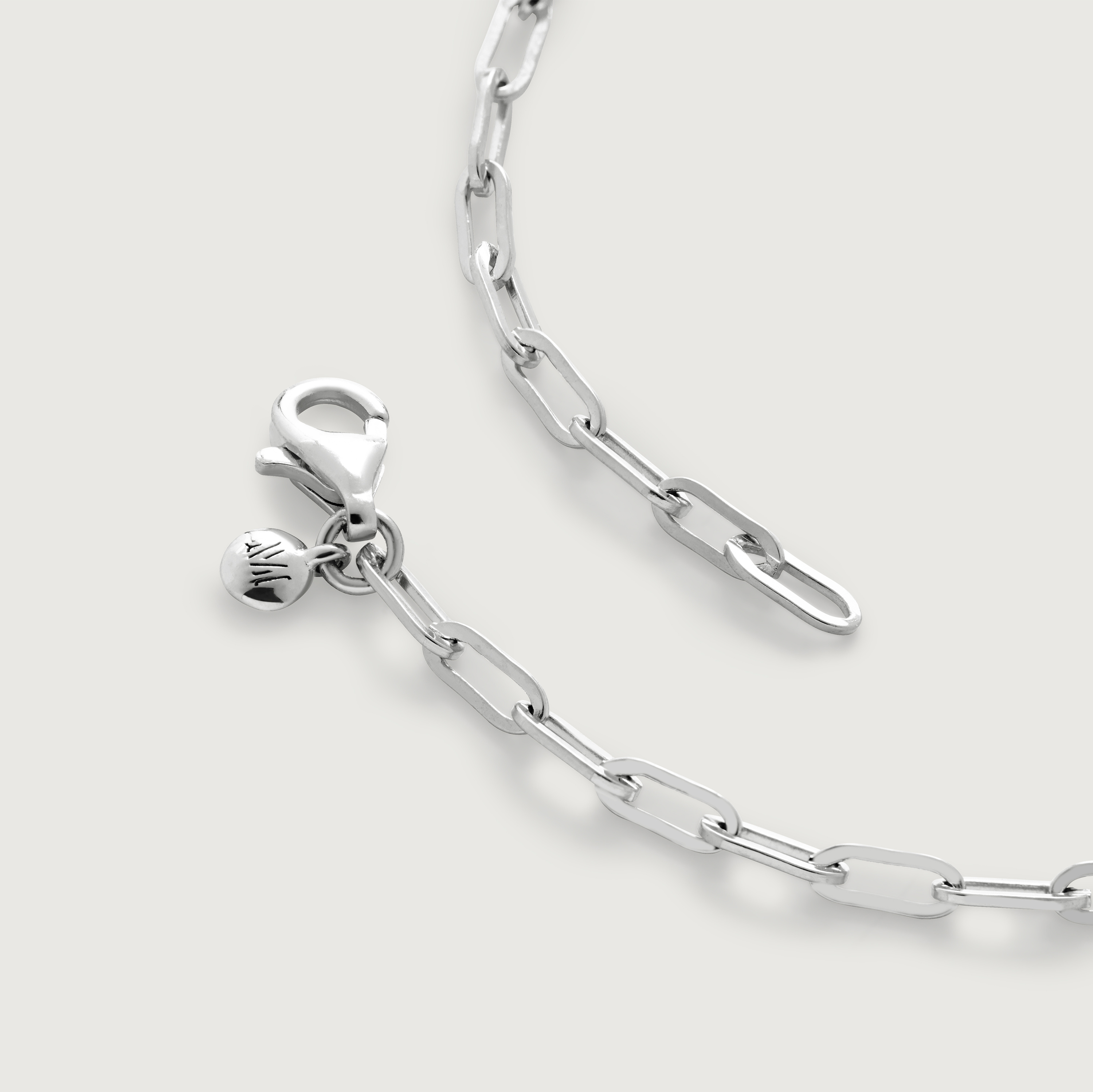 【MONICA VINADER】Mini Paperclip チェーンブレスレット MONICA VINADER Mini Paperclip チェーンブレスレット - メルカリ