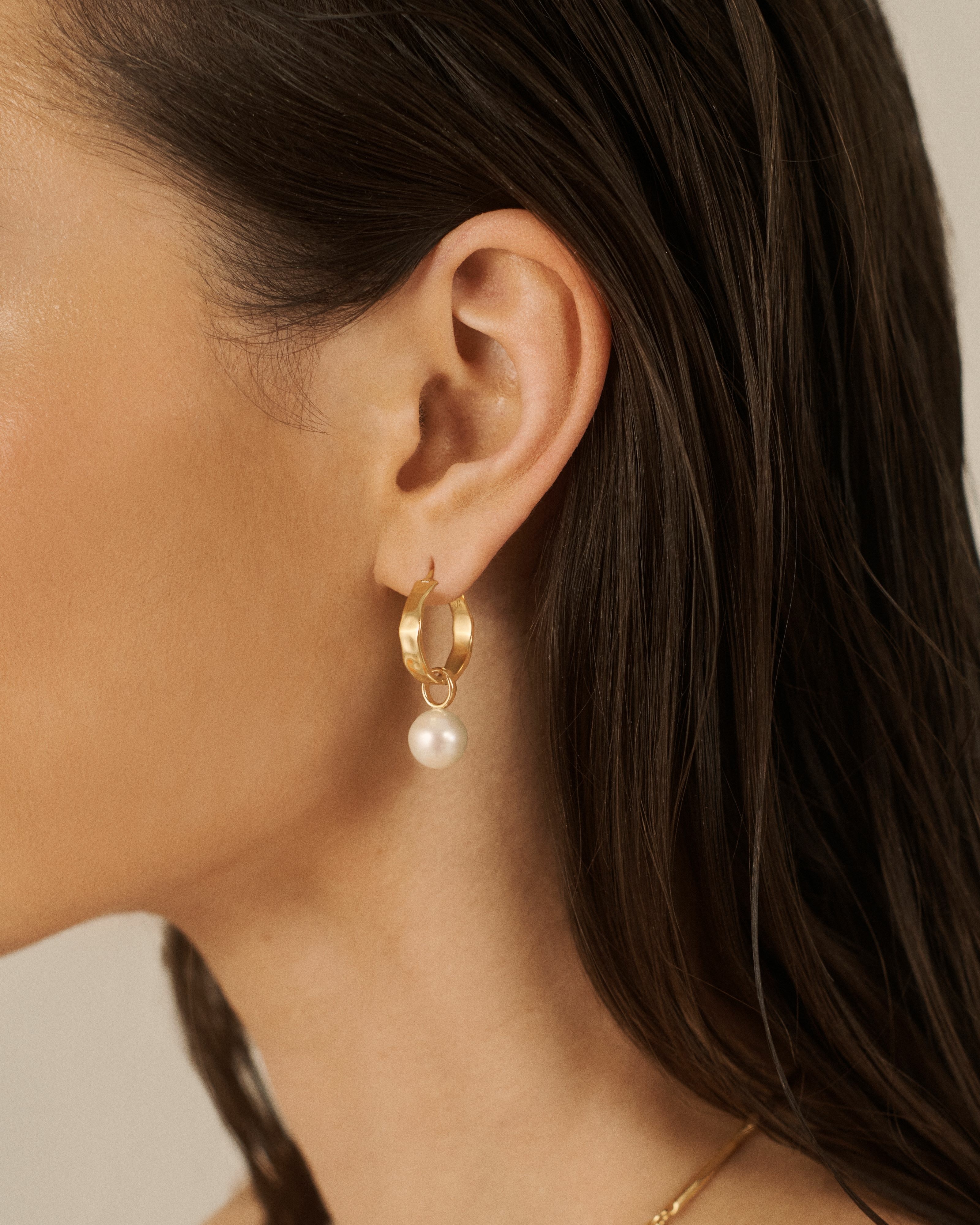 Siren Muse Wave Round Pearl Small Hoop Earrings | Jewellery