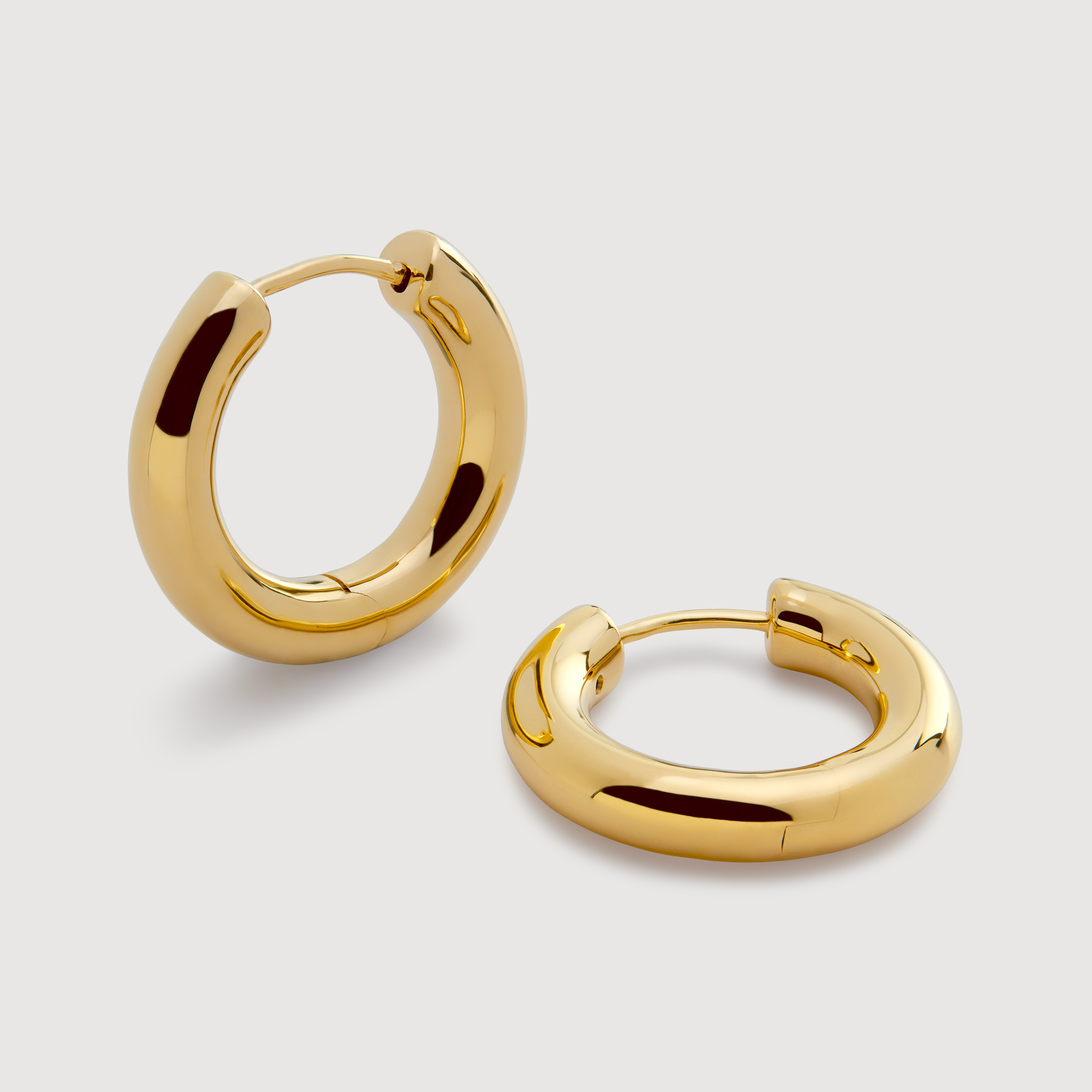 ピアス Glittering Golden Hoop Earrings (Small) Tiny Sparkling Huggie Hoop Earrings Set, Gold Flower Flat