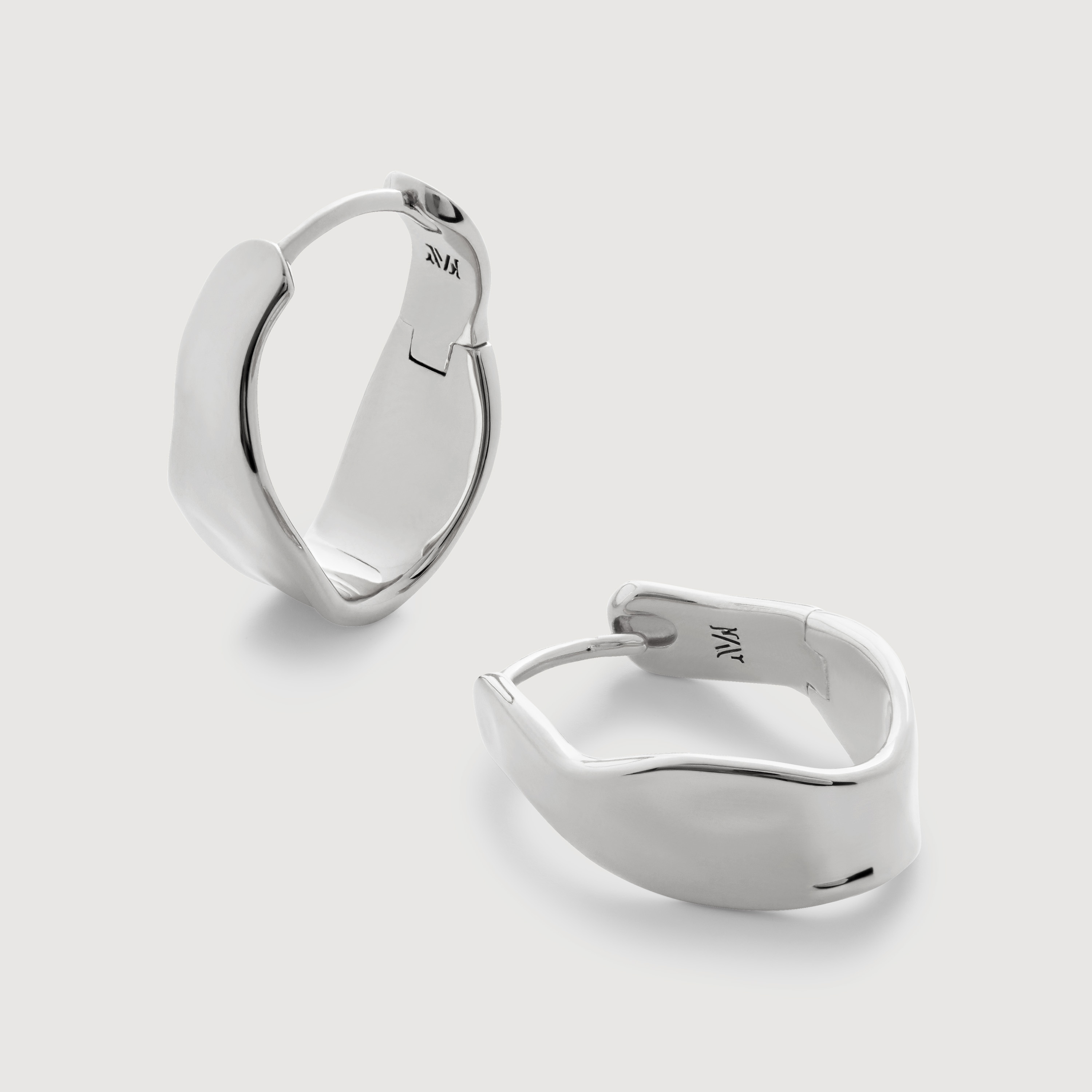 One Stroke Earring Medium　SILVER 19755300-ss-ea-ribm-non-f1-1-.jpg