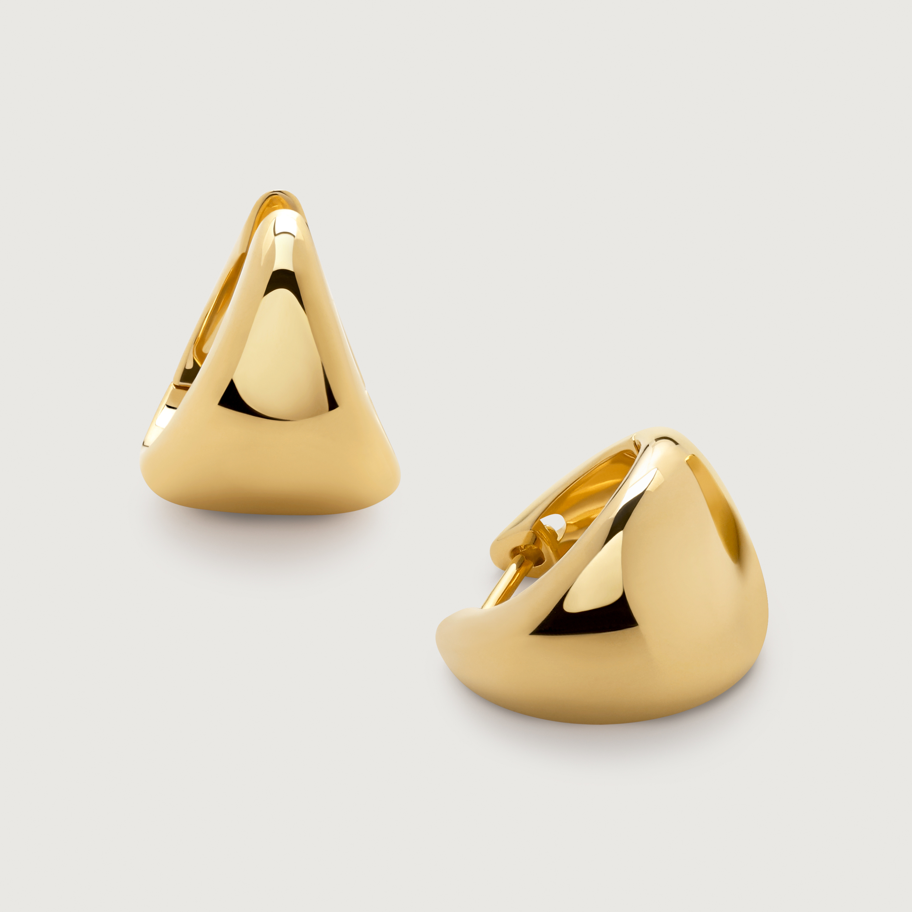 Tapered Small Hoop Earrings in 18k Gold Vermeil on Sterling