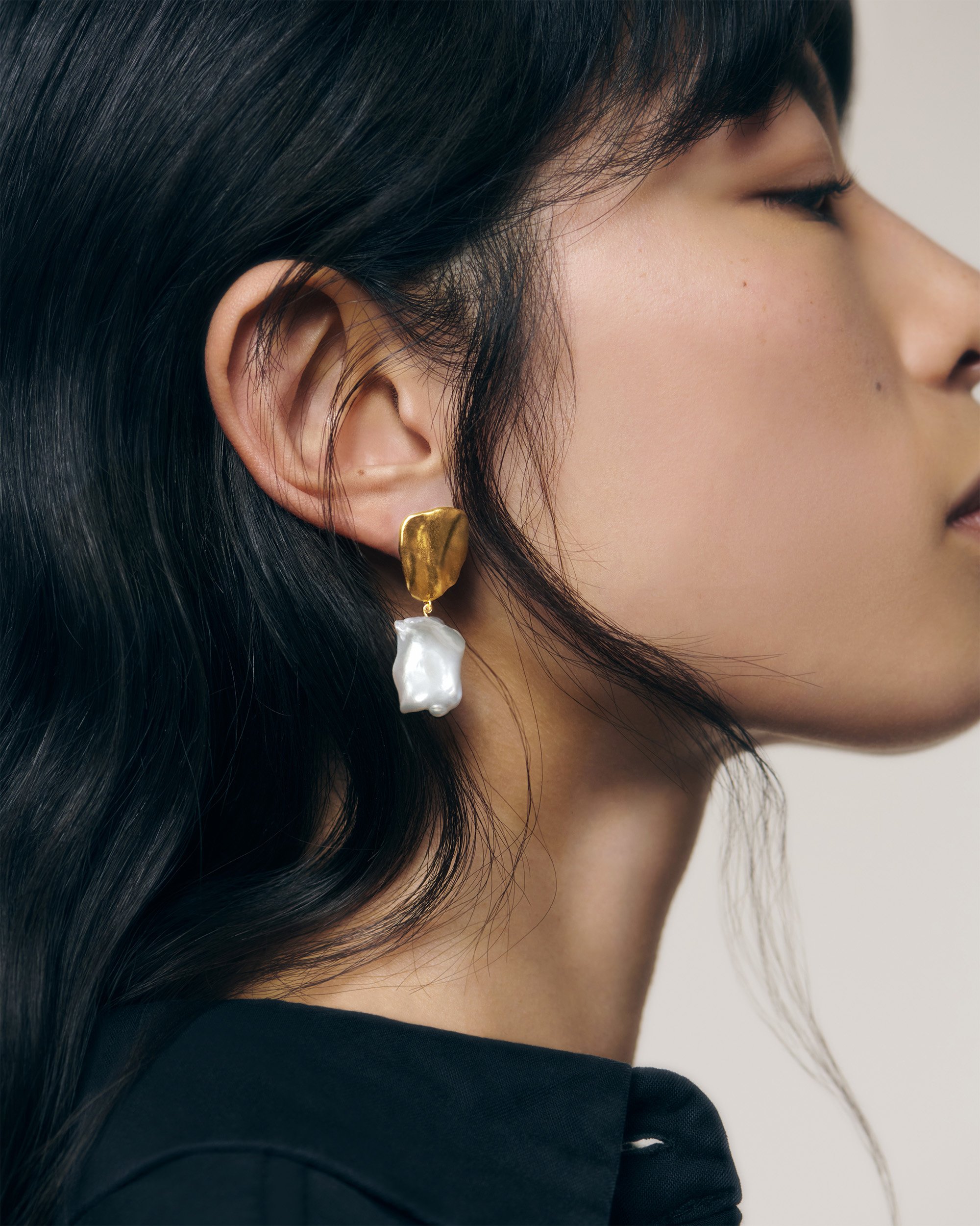 Amy Powney Keshi Pearl Large Drop Earrings in 18k Gold