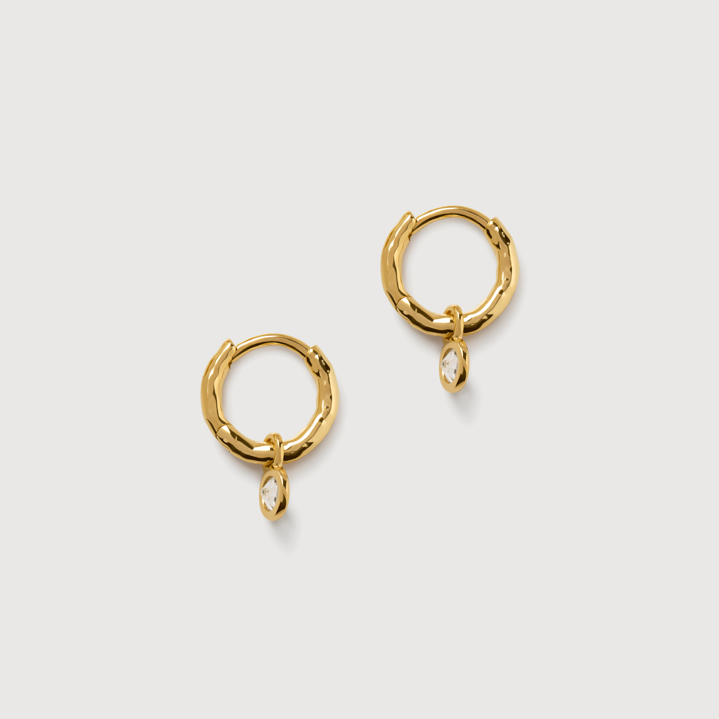 TWICE モモ着用【Rita Monica】White Blossom Triple Earrings Nura Triple Drop Irregular Pearl Earrings in 18k Gold