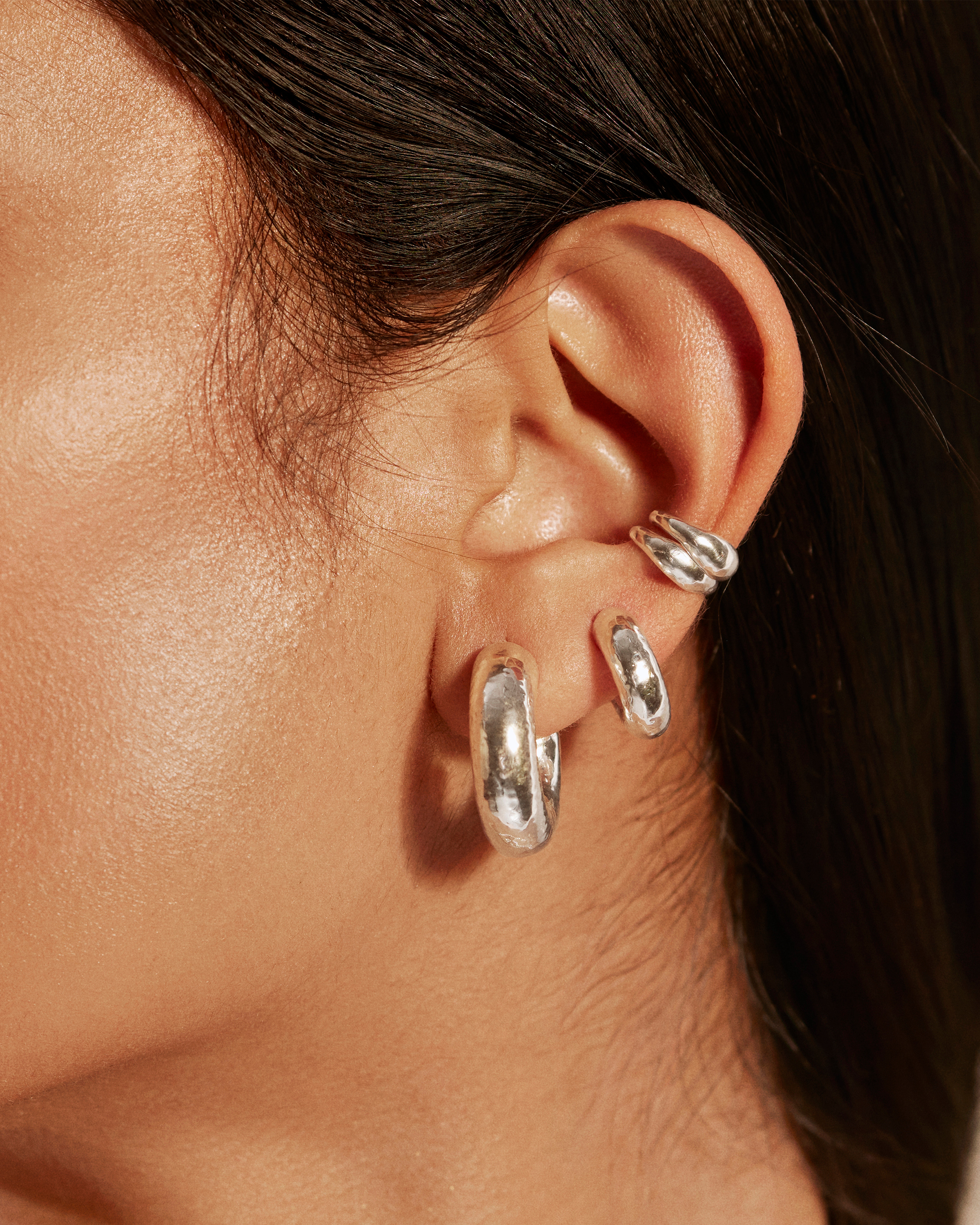 Siren Muse Chunky Medium Hoop Earrings in Sterling Silver