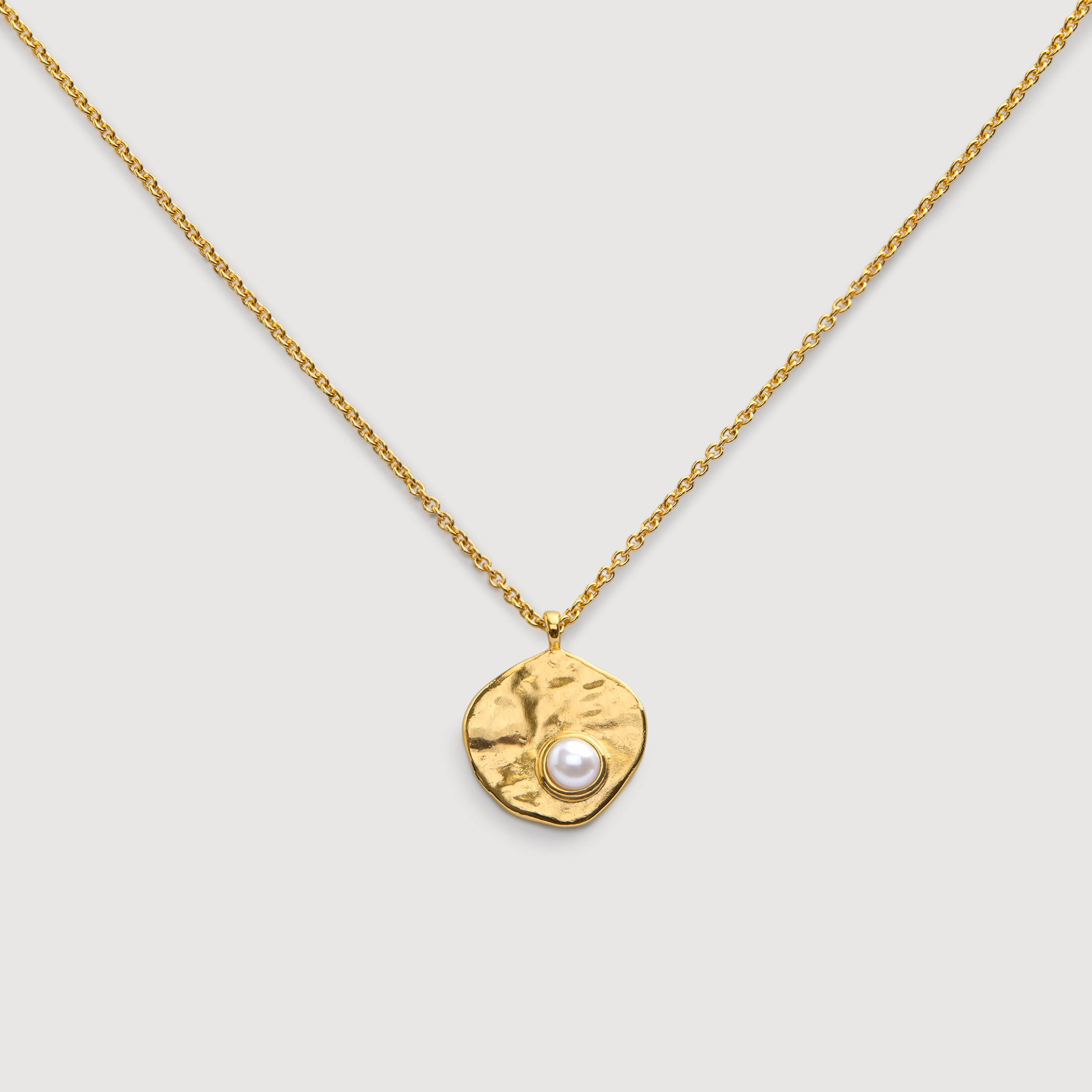 Capri Pearl Disc Necklace in 18k Gold Vermeil on Sterling Silver