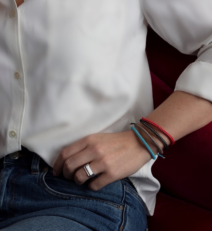 【MONICA VINADER】シルバー Rio Mini ブレスレット Rio Mini Friendship Bracelet in Sterling Silver - Sky Blue