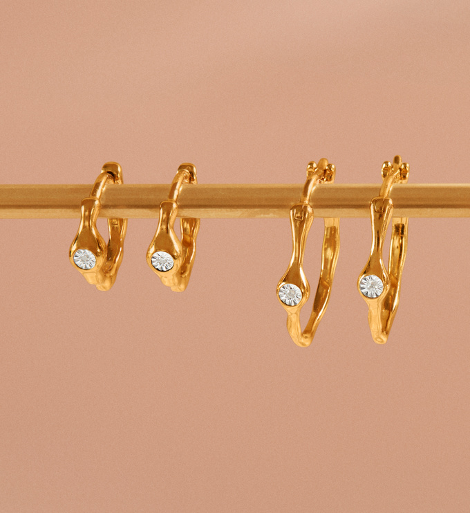 Sterling Silver Siren Diamond Single Huggie Earrings - Diamond - Monica Vinader