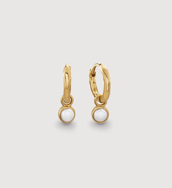 Siren Mini Pearl Huggie Earrings in 18k Gold Vermeil on