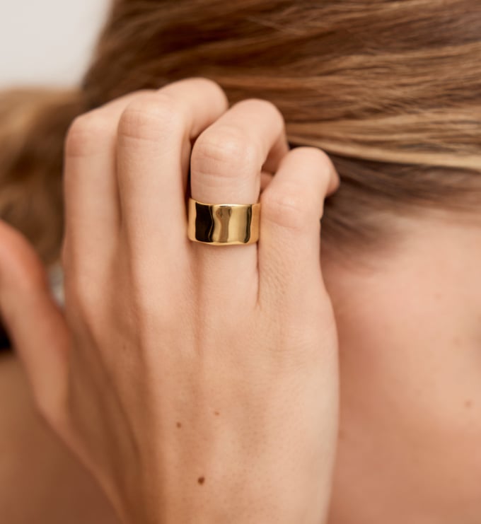 【Monica Vinader】Siren Muse Wide Ring Monica Vinader Siren Muse Wide Ring | Gold | FARFETCH