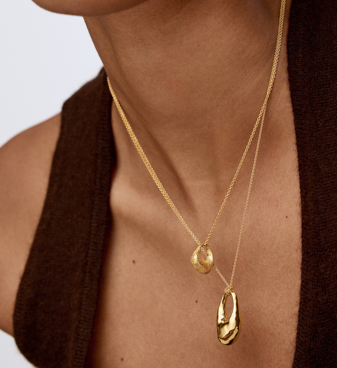 Antica Textured Pendant Necklace Set - Monica Vinader