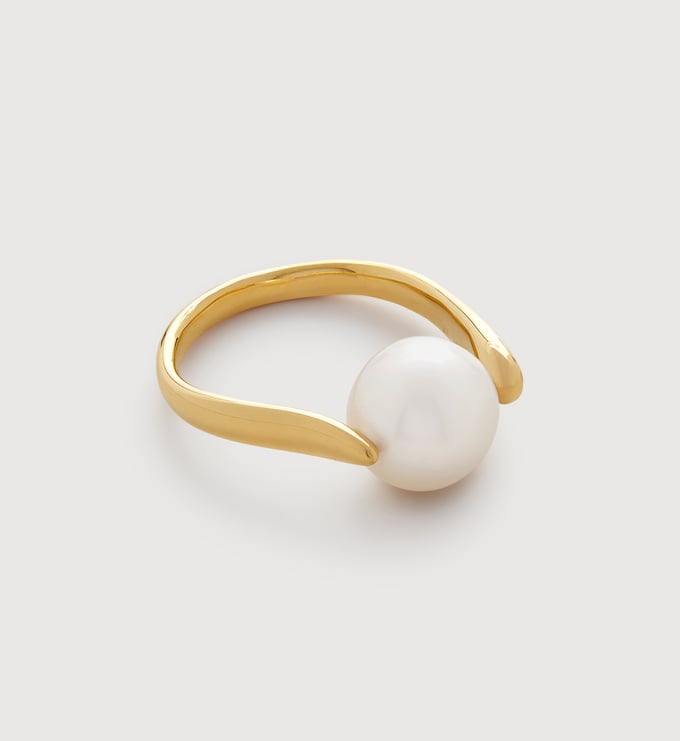 Nura Round Pearl Ring in 18k Gold Vermeil on Sterling Silver and
