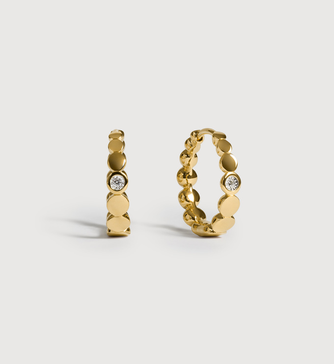 Gold Vermeil Solo Graduated Diamond Small Hoop Earrings - Lab Grown Diamond - Monica Vinader